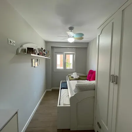 Cozy In Stylish Flat Just Steps From The Habitación en casa particular *