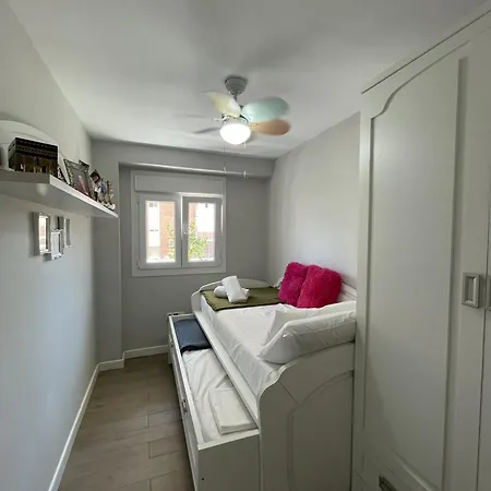 Cozy In Stylish Flat Just Steps From The Ubytování v soukromí Cádiz