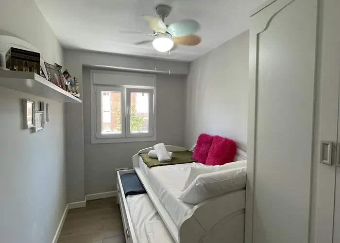 Cozy In Stylish Flat Just Steps From The Ubytování v soukromí Cádiz