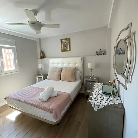 Privatunterkunft Cozy In Stylish Flat Just Steps From The *